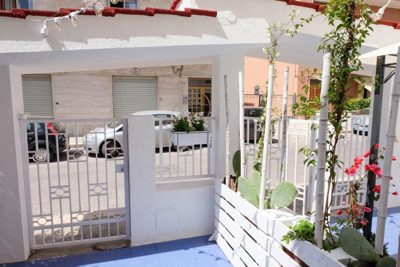 La Dimora Al Mare Villa Monopoli Exteriör bild